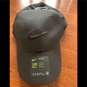 Nike Women’s Legacy 91 Adjustable Cap NWT!